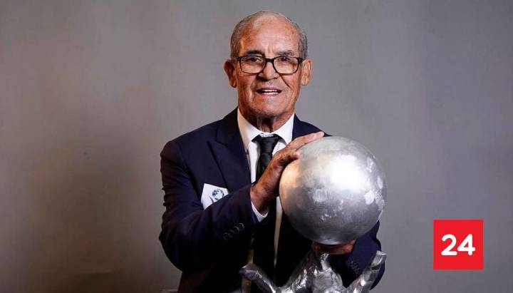 Osvaldo "Pata Bendita" Castro ingresó al Salón de la Fama del Fútbol