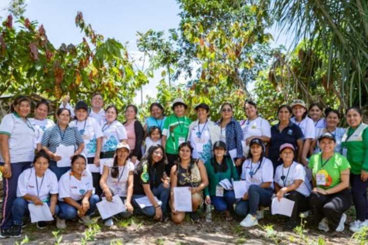 Lideresas productoras de cacao impulsan conservación ambiental y progreso de comunidades