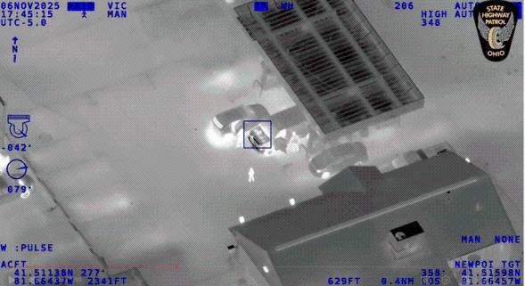 Suspect flees Cleveland traffic stop with 2 young children, leaves them at gas station, state authorities say