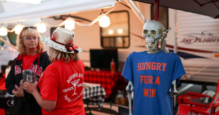 PHOTOS: Halloween in Jacksonville ahead of the Georgia