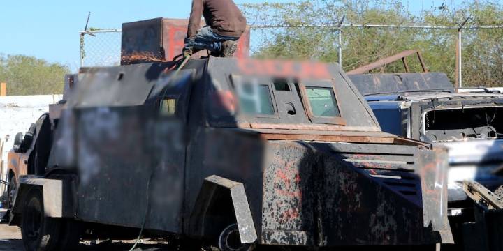 FGR destruye 22 vehículos “monstruos” usados por grupos delictivos en Tamaulipas