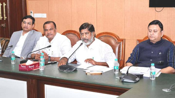 Telangana: Colleges end bandh after talks with Dy CM Bhatti