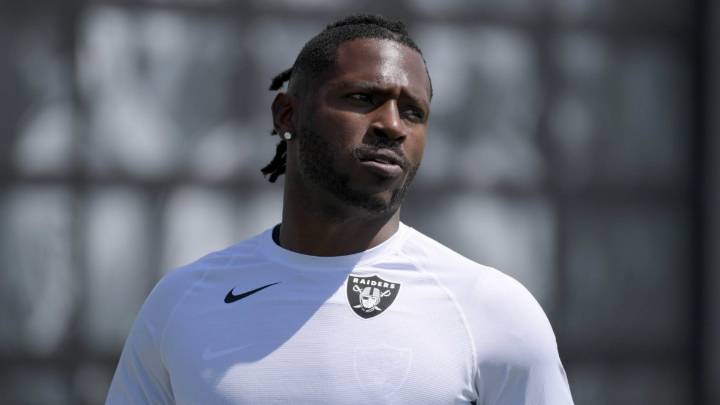 Arrestan a exestrella de la NFL por intento de homicidio en Miami