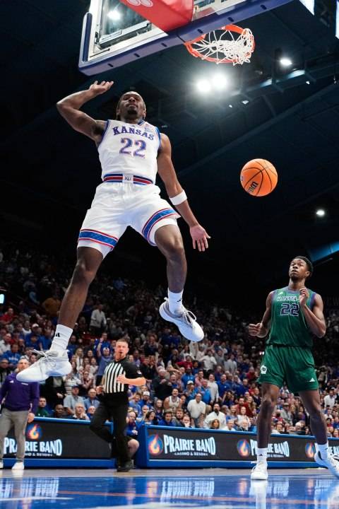 Freshman Darryn Peterson impresses with 21 points in 22 minutes in win for No. 19 Kansas