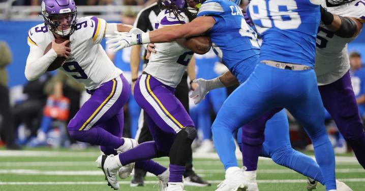 Minnesota Vikings narrowly beat Detroit Lions 27-24; J.J. McCarthy throws for 2 TDs