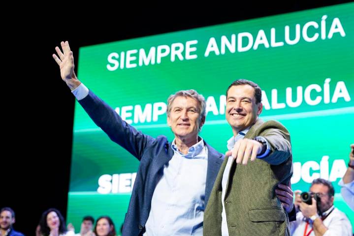 Feijóo cierra el congreso como «antesala» de una victoria del PP-A que Juanma Moreno «se lleva ganando» a diario