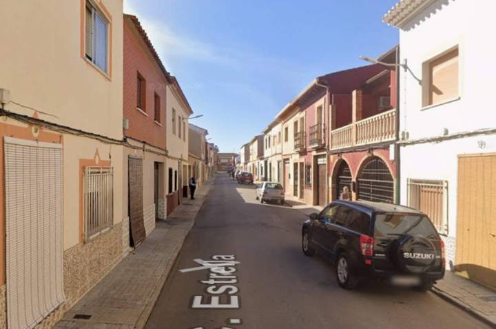 Herido un trabajador tras caer de un andamio y golpearse en la cabeza en Alcázar