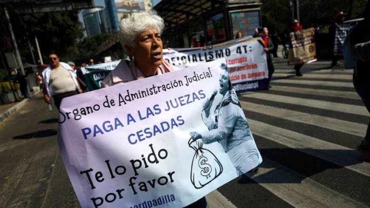 Jueces y magistrados cesados por reforma judicial exigen pago de su indemnización