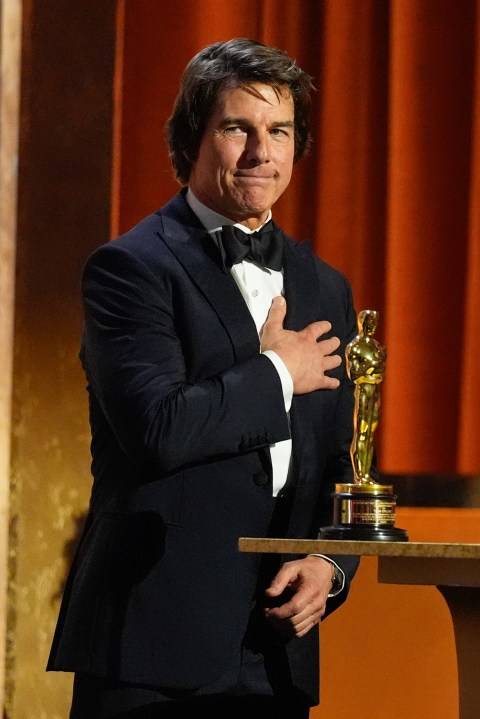 Tom Cruise finally gets his Oscar moment with a lifetime achievement trophy at the Governors Awards