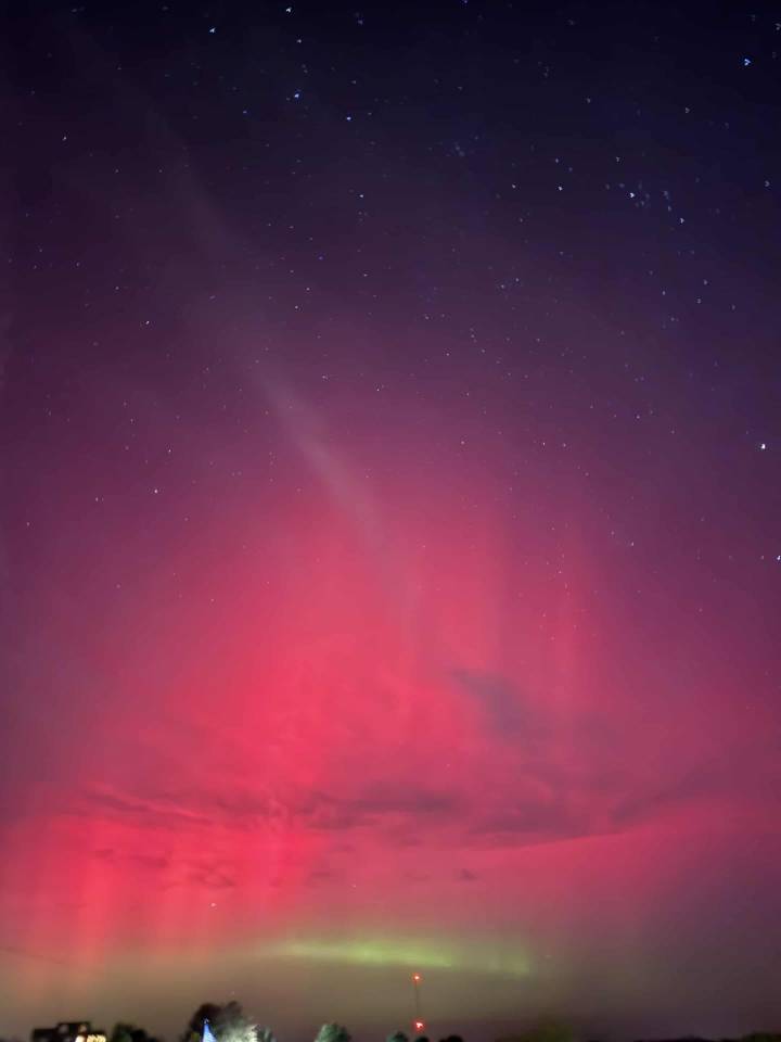 Aurora borealis lights up the sky in Green Country