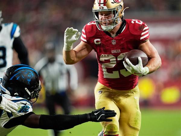 Christian McCaffrey's big night leads 49ers to 20