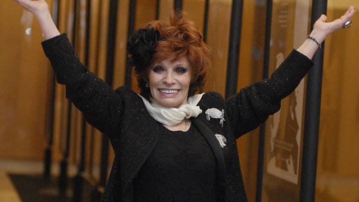 Investigan si la cantante Encarnita Polo ha muerto estrangulada por un compañero de residencia: la reina del 'Paco, Paco, Paco' triunfó en Cáceres