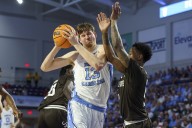 Deadspin | Henri Veesaar helps No. 16 Tar Heels defeat St. Bonaventure