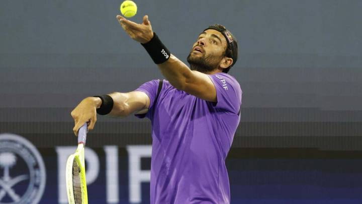 Italy sweeps Austria to reach Davis Cup semifinals