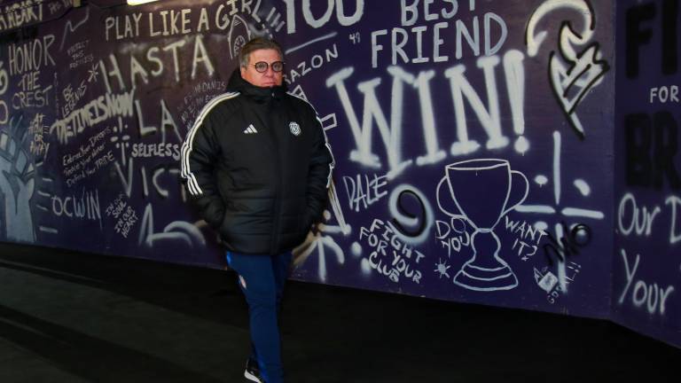 Miguel Herrera deja la Selección de Costa Rica tras fallar en su intento mundialista