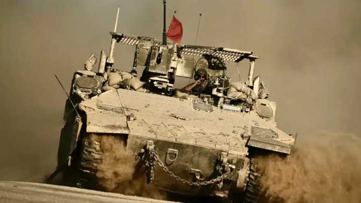 Israel halló un arsenal de armas en la Franja Amarilla de Gaza y realizó operaciones militares