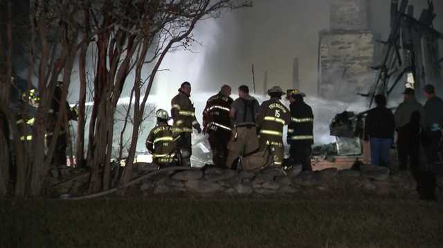 Woman dies in overnight fire in Anderson County