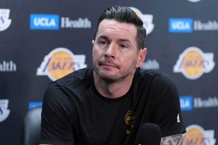 JJ Redick’s Unexpected Decision in Win Over Jazz Signals End of the Road for Lakers Star JJ Redick's unusual tactical decision during a grueling win over the Jazz has put a Lakers star's future at ris
