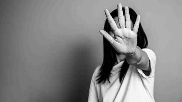 Dónde denunciar violencia de género en San Juan: conocé las líneas de contacto