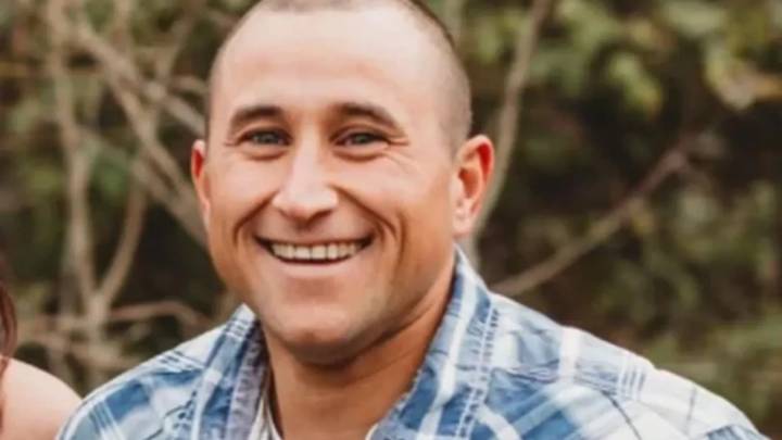 El escalofriante “beso de despedida” de una mujer a su novio tras apuñalarlo brutamente hasta la muerte