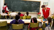 Cruz Roja Gandia ofrece clases de refuerzo para niños en situación de vulnerabilidad