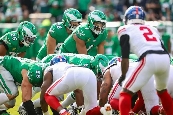 Should the Eagles ban themselves from the tush push?