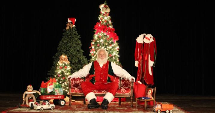 Santa Claus Is Coming To The Cultural Center This November