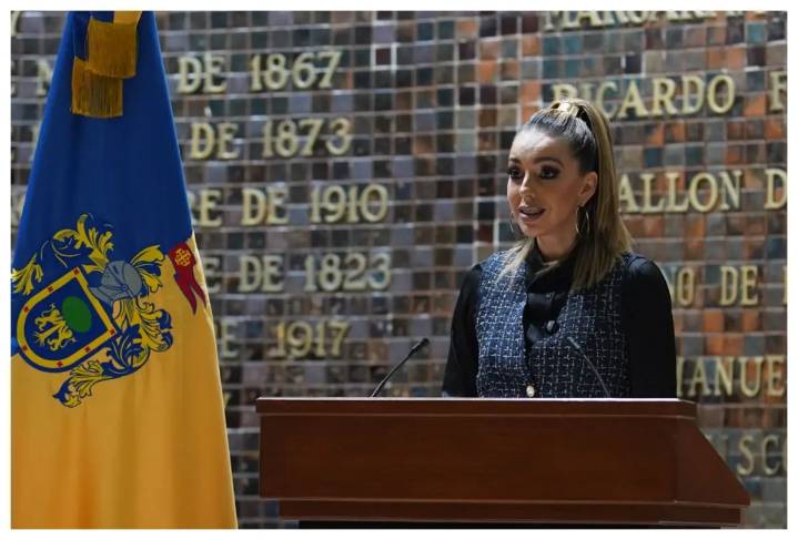 Cuestiona Yussara Canales por “doble cobro” y falta de transparencia en la verificación vehicular