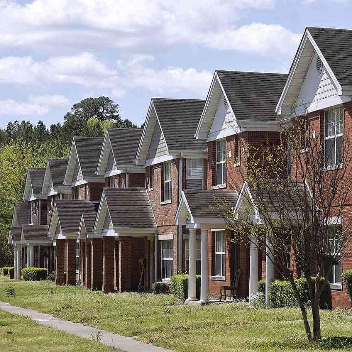 Housing authority board approves Madison Heights refinancing