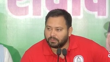 Live: Tejashwi Yadav promises free electricity, increase MSP for farmers in Bihar