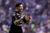 Cruz Azul aplastó al Puebla y duerme lider