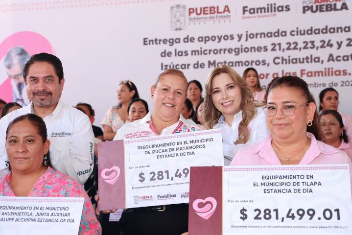 SEDIF entrega a familias de microrregiones poblanas