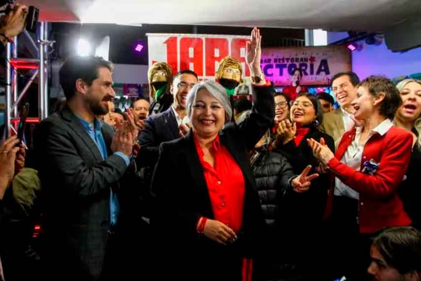 Jeannette Jara, ganadora de la primera ronda de las presidenciales en Chile, hace guiños a otros candidatos