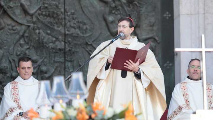 El cardenal Cobo, en la Almudena: "Necesitamos desarmar las palabras"