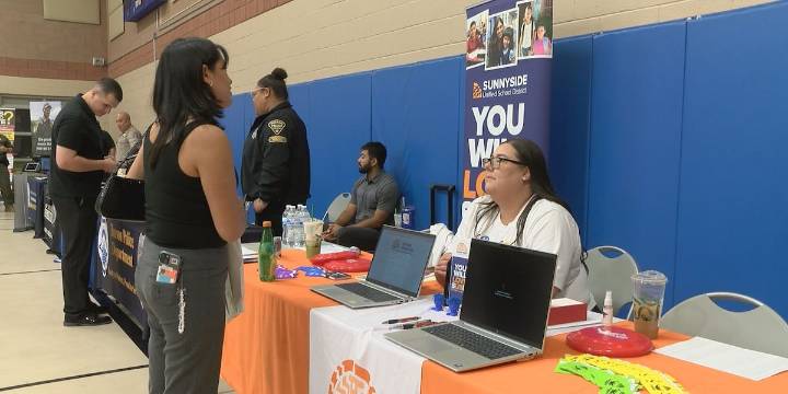 Arizona teacher shortage prompts recruitment efforts at career fair