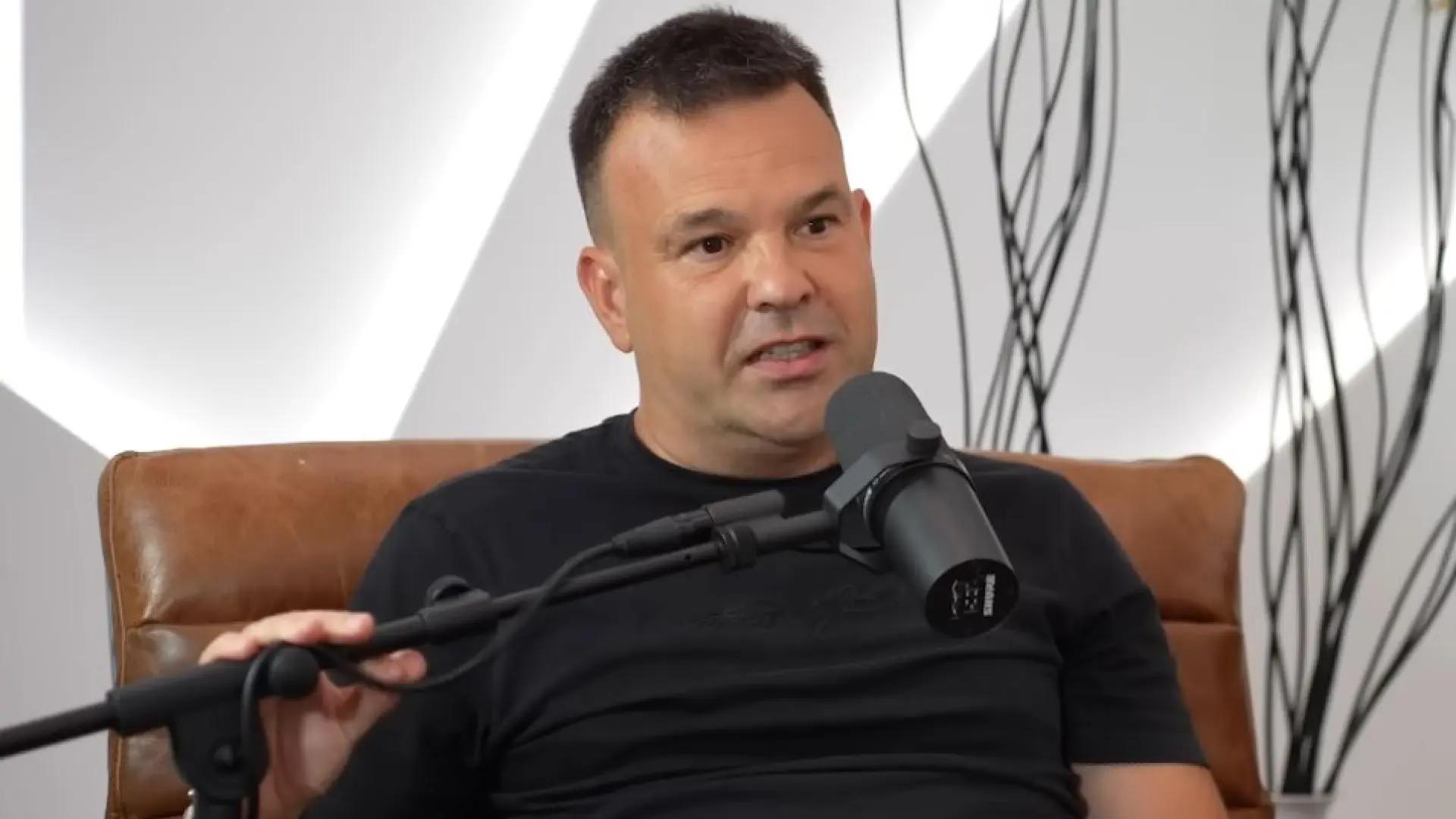 José Elías, experto en economía, advierte sobre las pensiones: "Los abuelos del futuro compartirán piso"