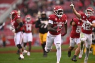 LIVE SCORE UPDATES & ANALYSIS: Arkansas football vs. Missouri