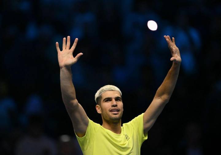 Alcaraz comienza con buen pie en las Finales ATP