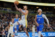 Stephen Curry passes Vince Carter on NBA’s all-time scoring list, moves into 22nd place – Winnipeg Free Press