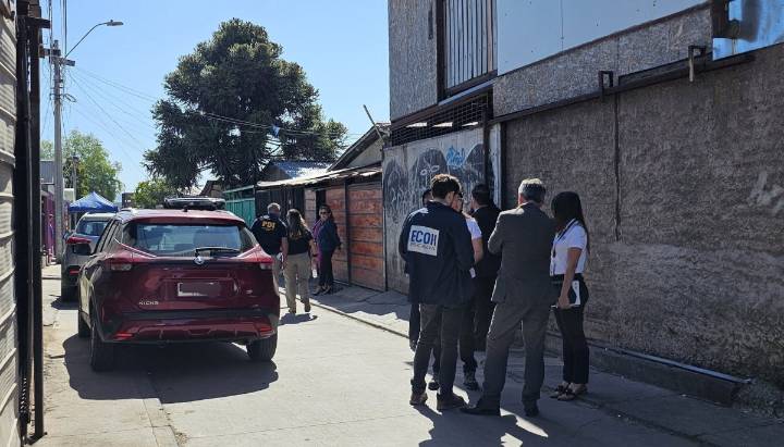 Encuentran cuerpo de una mujer en La Pintana en medio de diligencias por desaparición de Valentina Alarcón