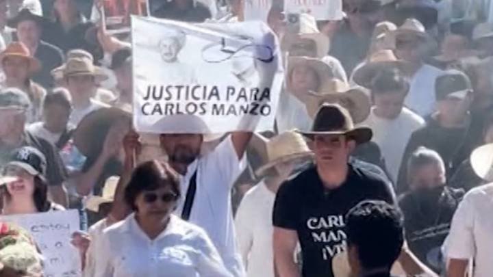 Outrage in Mexico after anti-crime mayor is killed