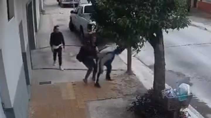 El polvo blanco con el que drogaron y asaltaron a un hombre en plena calle