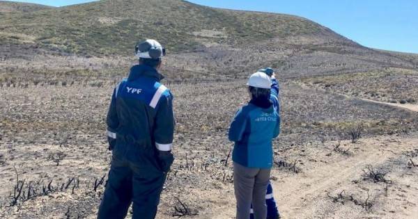 Santa Cruz evalúa impactos ambientales tras incendio en yacimiento Cañadón Escondido
