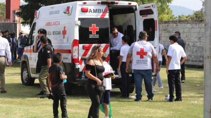 Servicios de emergencia dan nueve atenciones durante desfile de la Revolución Mexicana en Rosario