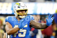 Exhiben Chargers a Steelers en Los Ángeles