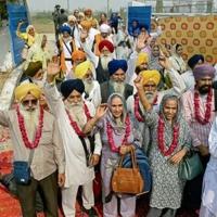 Indian Sikh pilgrims enter Pakistan, first major crossing since May conflict