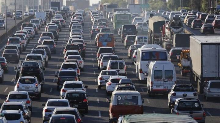 Finde XXL con demoras hacia la costa atlántica por un accidente en ruta 2