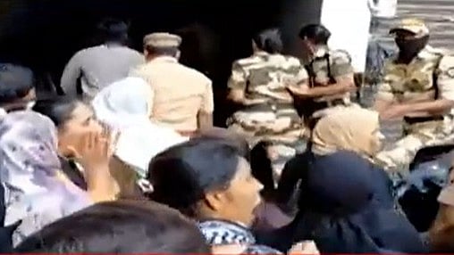 Thane Municipal Corporation Launches Fresh Demolition Of Illegal Structures In Mumbra, Residents Protest