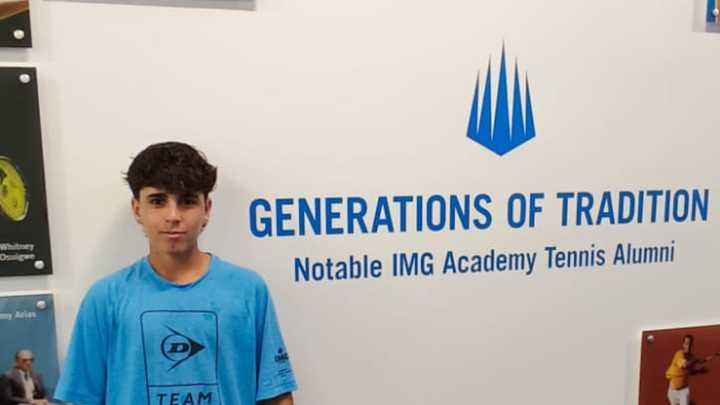 Constantino Ruaro participó en un campus de entrenamiento internacional