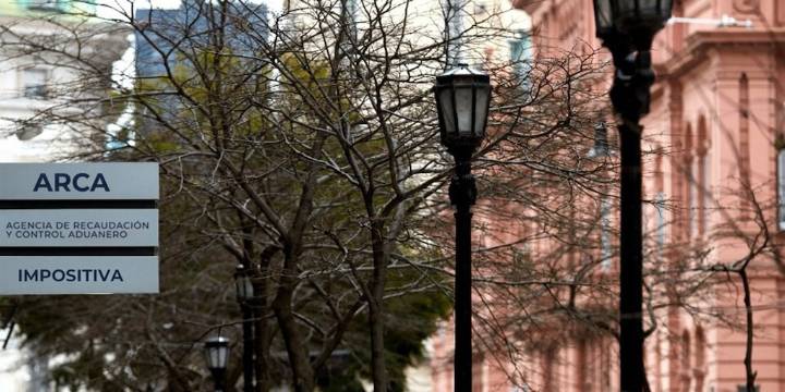 ARCA estableció nuevas reglas para débito automático en pagos de autónomos y monotributistas